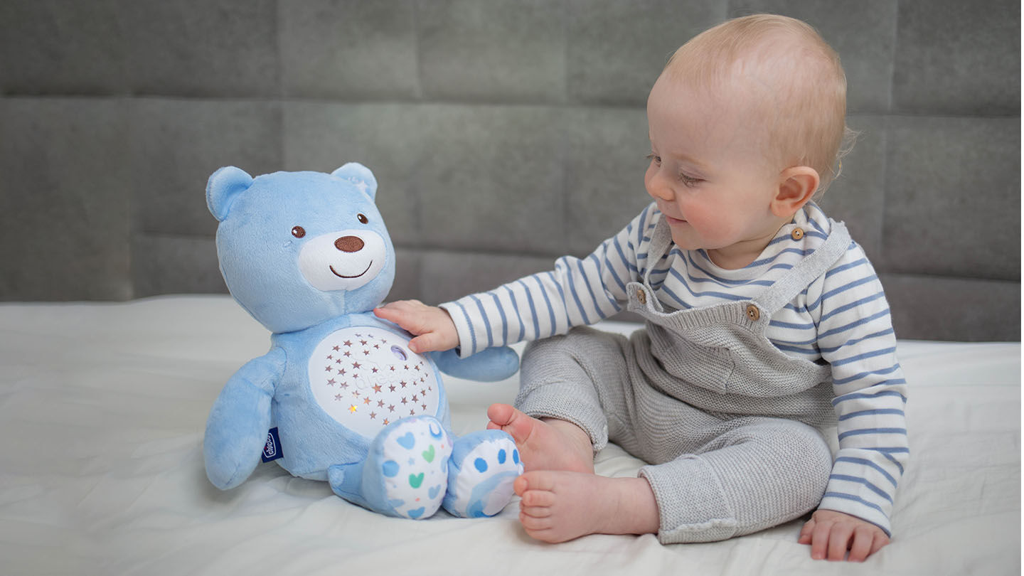 Os melhores brinquedos para bebês de 3 a 4 meses - O Bau do Bebê